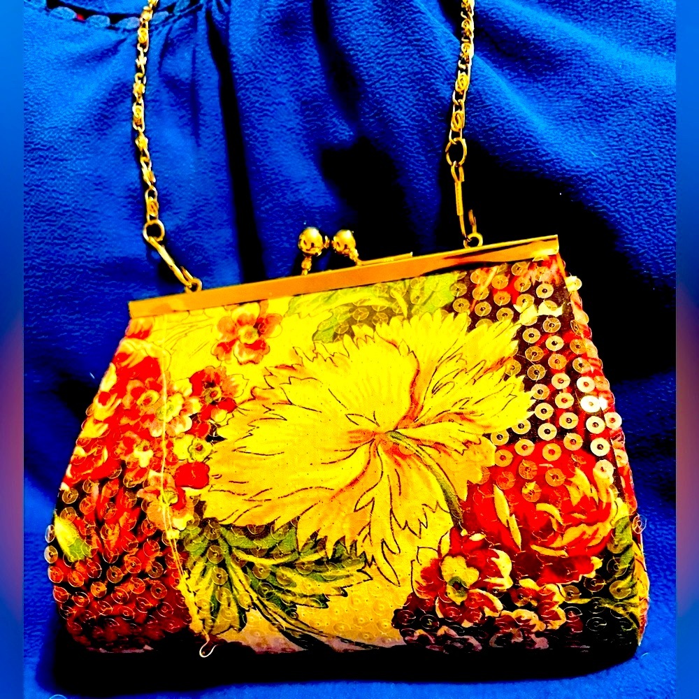 Lovely Depeche Mode NY Vintage Floral Purse with Subtle Sequins for Some…